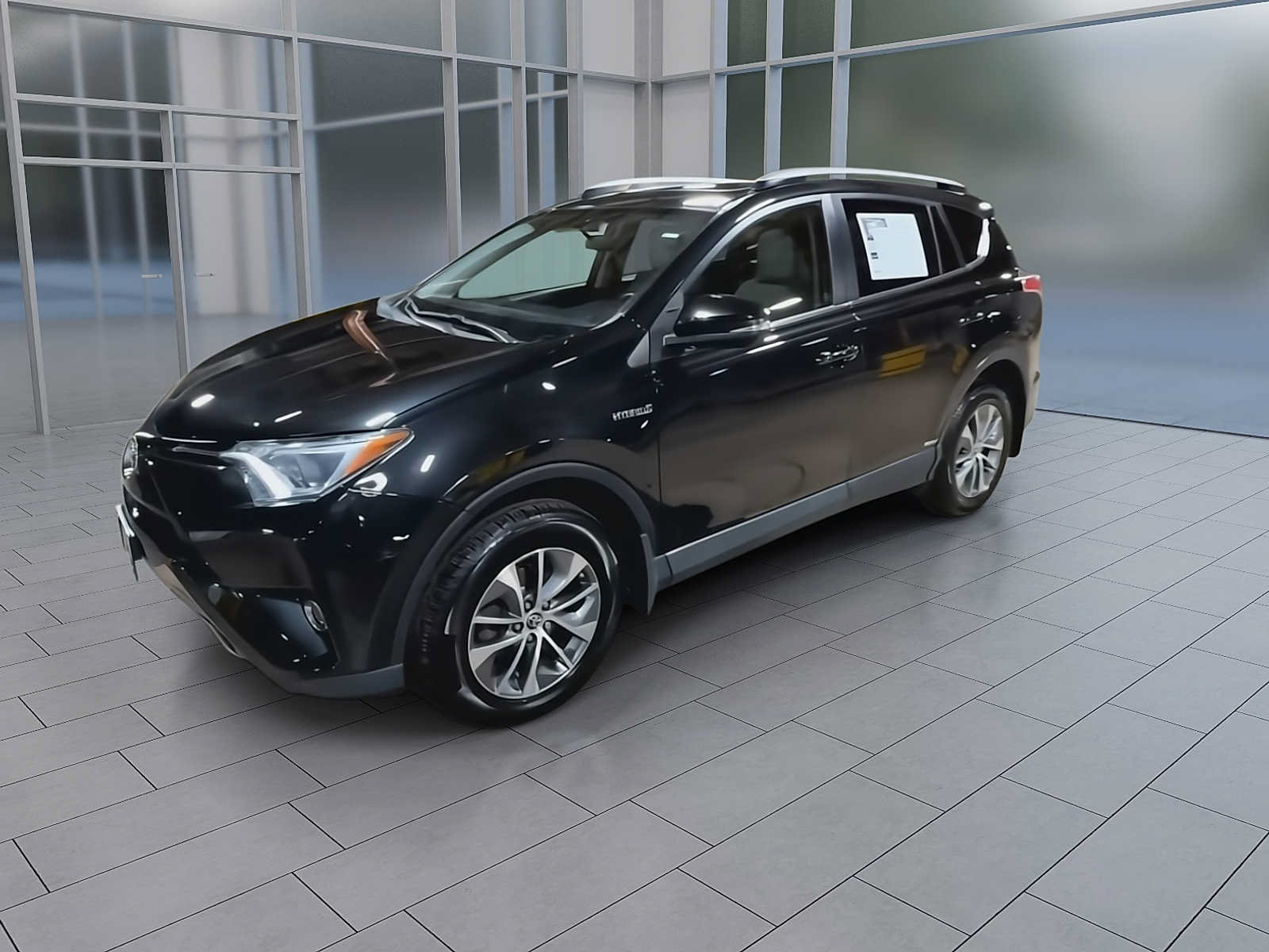 Certified 2016 Toyota RAV4 XLE AWD/4WD image 4