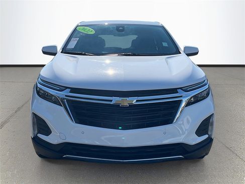 Used 2022 Chevrolet Equinox LT image 2