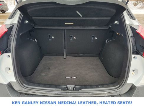 Used 2019 Nissan Kicks SR w/ SR Premium Package image 42