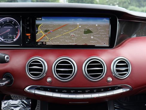 Used 2015 Mercedes-Benz S 63 AMG 4MATIC Coupe image 29