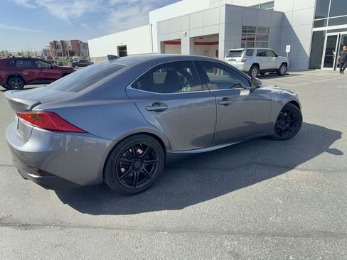 Used 2019 Lexus IS 350 AWD image 8