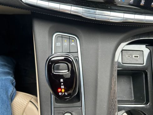 Used 2023 Cadillac Escalade Premium Luxury w/ Performance Package image 35