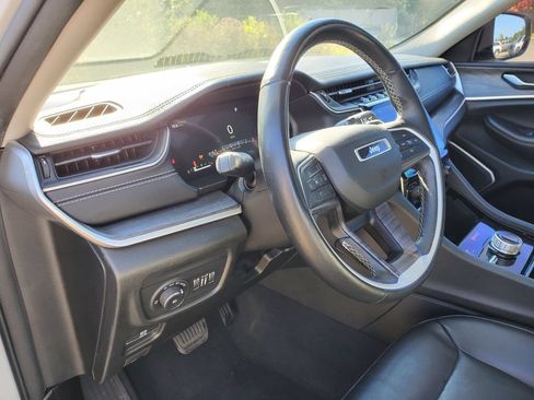 Used 2022 Jeep Grand Cherokee Limited AWD/4WD image 21