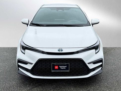 Used 2025 Toyota Corolla SE AWD/4WD image 8