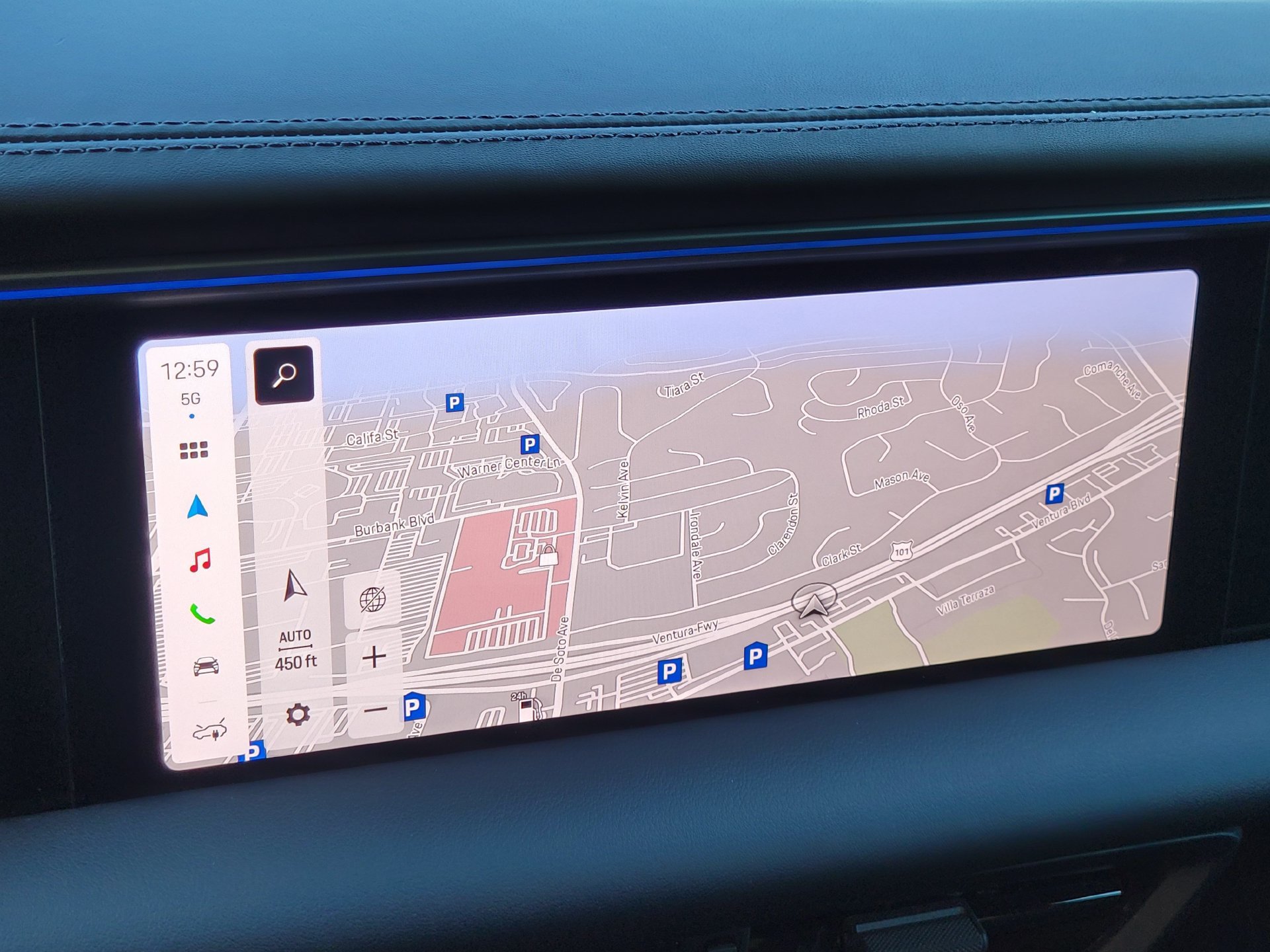 Certified 2024 Porsche Macan 4 Electric AWD/4WD image 19