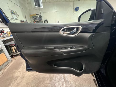 Used 2016 Nissan Sentra SL image 20