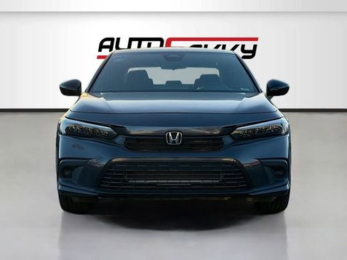 Used 2023 Honda Civic Sport image 2