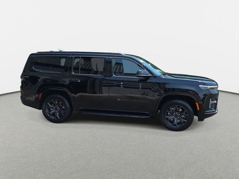 New 2026 Jeep Grand Wagoneer Limited AWD/4WD image 4
