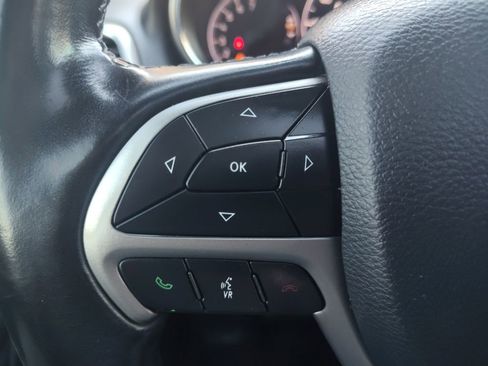 Used 2020 Jeep Grand Cherokee Limited w/ Trailer Tow Group IV image 11