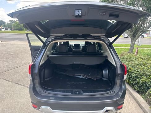 Used 2022 Subaru Forester Touring AWD/4WD image 16