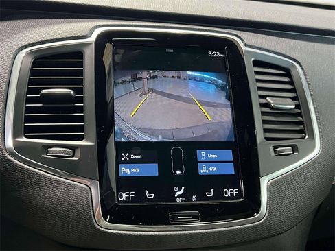 Used 2022 Volvo XC90 T6 Momentum w/ Climate Package image 32