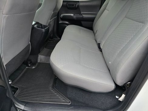 Used 2022 Toyota Tacoma SR5 image 20