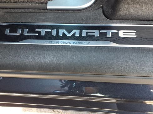 Certified 2024 GMC Sierra 1500 Denali Ultimate AWD/4WD image 19