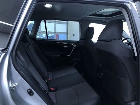 Used 2025 Toyota RAV4 XLE w/ Convenience Package image 22