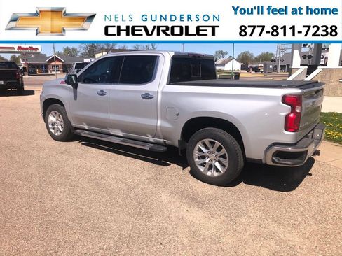 Used 2020 Chevrolet Silverado 1500 LTZ w/ LTZ Premium Package AWD/4WD image 2