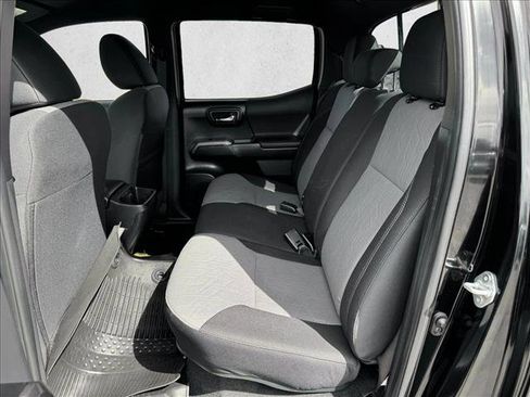 Certified 2023 Toyota Tacoma TRD Off-Road w/ Technology Package image 17