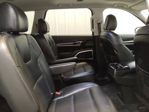 Used 2021 Kia Telluride S FWD image 19