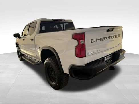 Used 2024 Chevrolet Silverado 1500 ZR2 w/ Technology Package AWD/4WD image 6