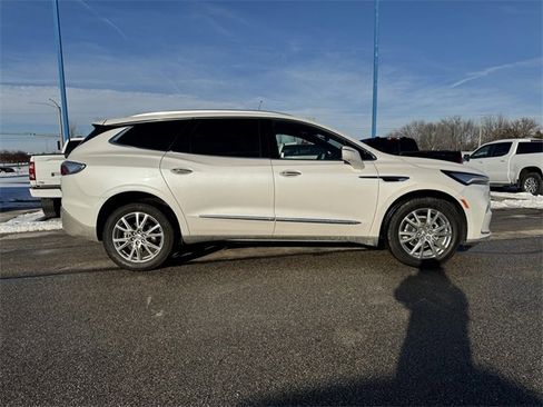 Used 2023 Buick Enclave Premium w/ Experience Buick Package image 9