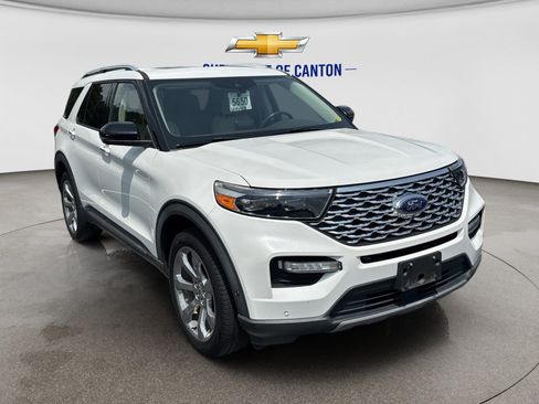 Used 2020 Ford Explorer Platinum w/ Premium Technology Package AWD/4WD image 3