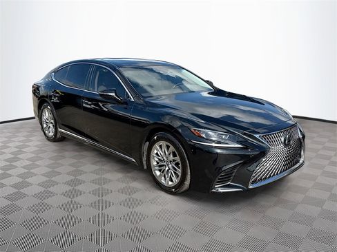 Used 2019 Lexus LS 500 w/ Accessory Package (Z2) image 4