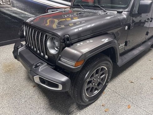 Used 2021 Jeep Gladiator Overland image 3