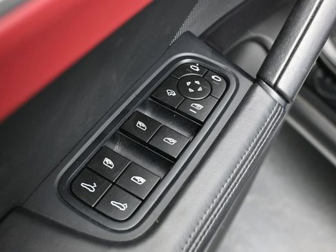 Certified 2024 Porsche Cayenne Coupe AWD/4WD image 9