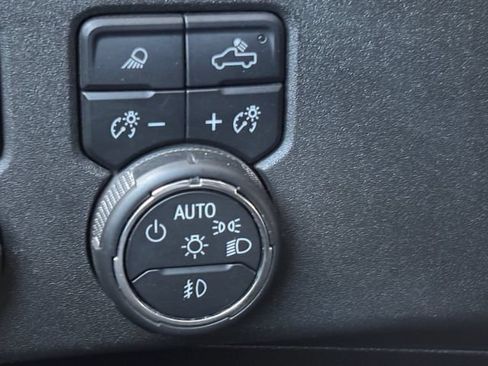 Used 2024 Chevrolet Silverado 2500 LTZ AWD/4WD image 35