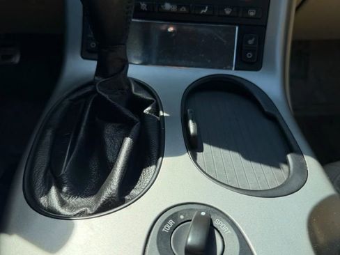 Used 2005 Chevrolet Corvette Coupe w/ Preferred Equipment Group image 17