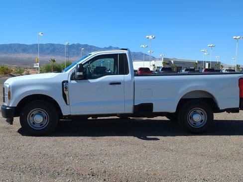 Used 2024 Ford F250 XL RWD image 8