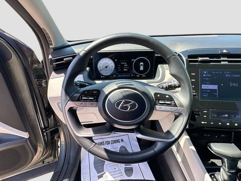 Used 2022 Hyundai Tucson SEL w/ Convenience Package FWD image 11