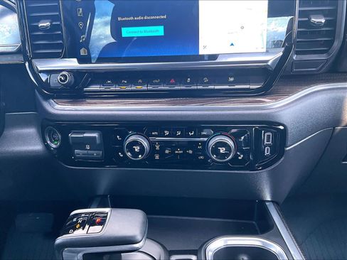 Used 2024 Chevrolet Silverado 1500 LT Trail Boss w/ Convenience Package II image 26