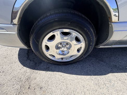 Used 1998 Lincoln Continental FWD image 47