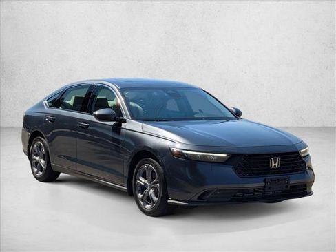 Used 2024 Honda Accord EX image 3