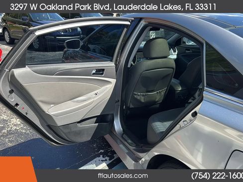 Used 2013 Hyundai Sonata Limited image 25