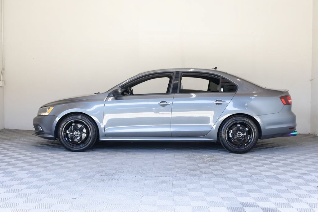 Used 2016 Volkswagen Jetta Sport FWD image 7