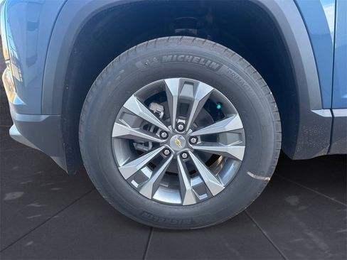 New 2026 Chevrolet Equinox LT w/ Convenience Package II image 14