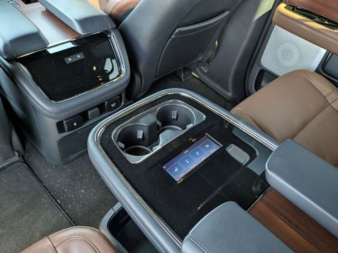 Used 2023 Lincoln Navigator L Reserve image 22