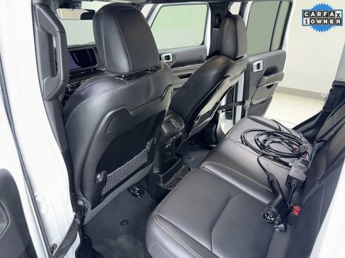 Used 2024 Jeep Wrangler Unlimited Sahara w/ Technology Group image 26