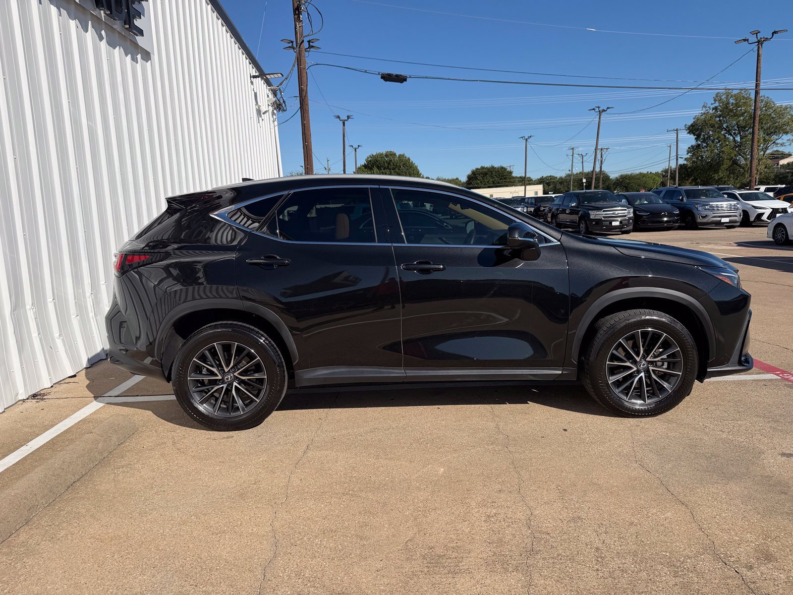 Used 2024 Lexus NX 250 FWD image 9