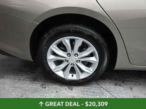 Used 2025 Chevrolet Malibu LT image 19