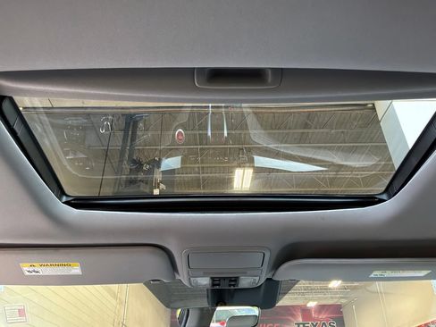 Used 2019 Honda Odyssey EX-L image 22
