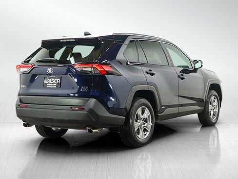 Used 2025 Toyota RAV4 XLE w/ Convenience Package AWD/4WD image 5
