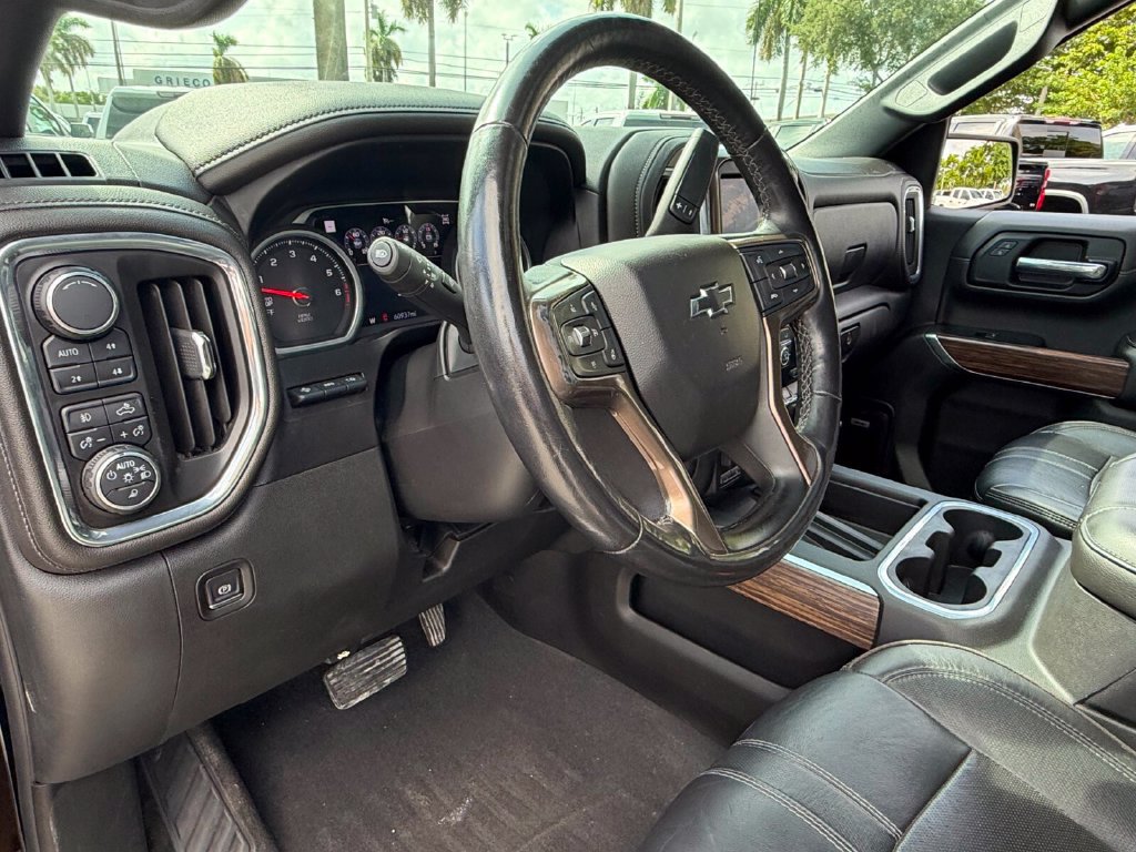 Used 2019 Chevrolet Silverado 1500 High Country w/ Technology Package AWD/4WD image 11