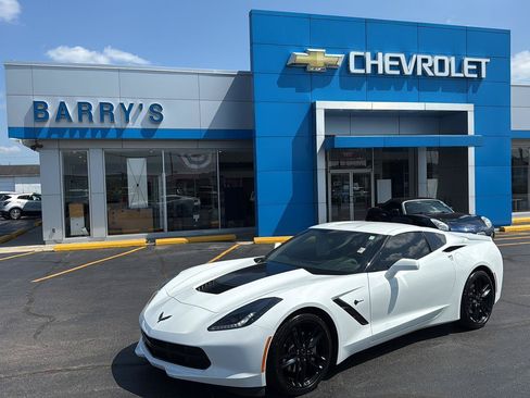 Used 2019 Chevrolet Corvette Stingray Coupe w/ Battery Protection Package RWD image 3