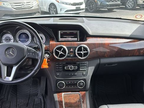 Used 2013 Mercedes-Benz GLK 250 BlueTEC 4MATIC image 12