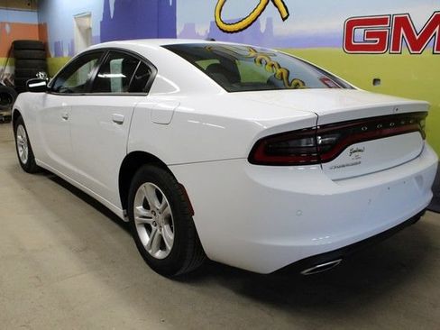 Used 2022 Dodge Charger SXT RWD image 6