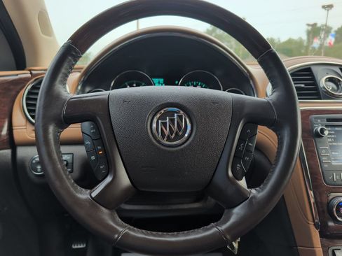 Used 2017 Buick Enclave Leather AWD/4WD image 10