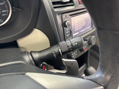 Used 2014 Subaru Crosstrek 2.0i Premium image 21