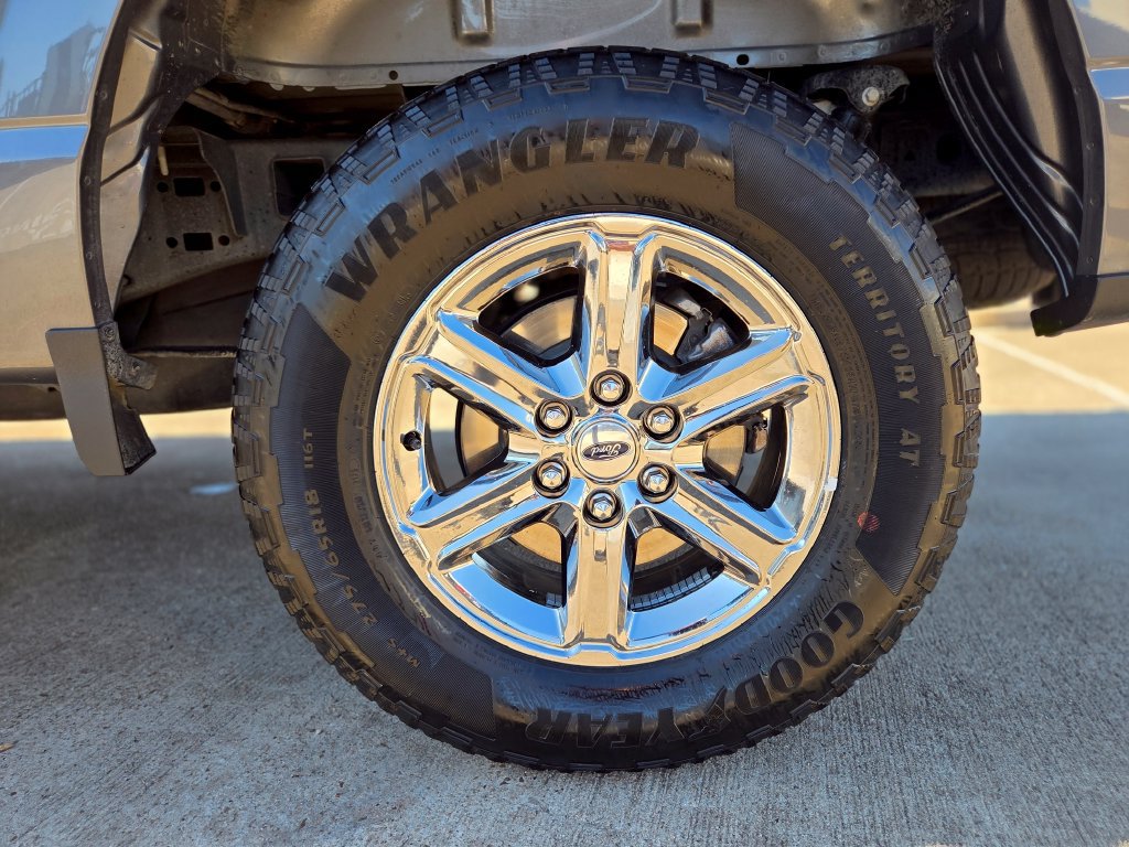 Used 2025 Ford F150 XLT w/ Equipment Group 301A Standard AWD/4WD image 11